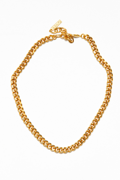 And with its versatile style, you can easily layer it with other necklaces or wear it on its own for a statement look.
