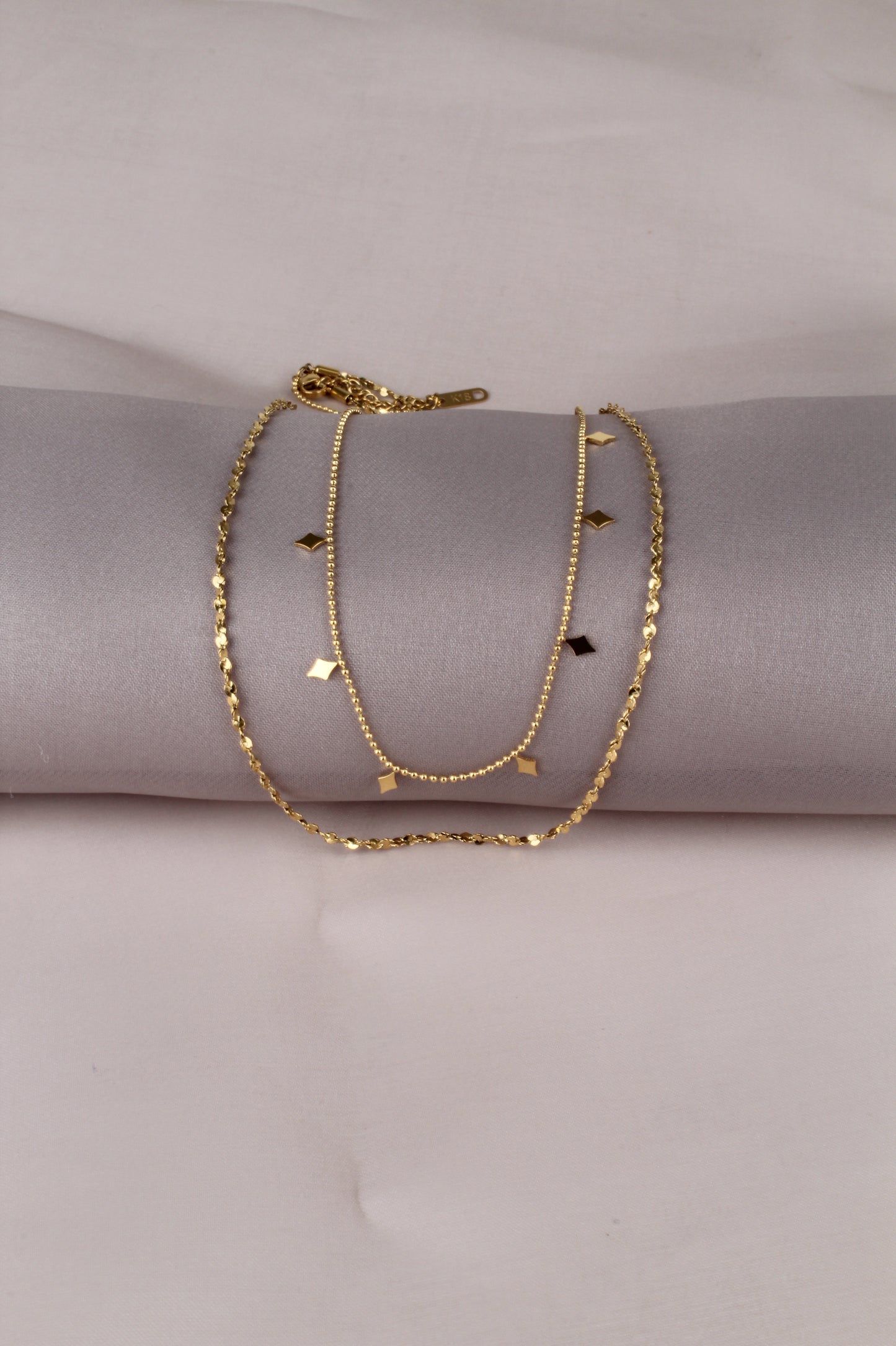 Jewelry, Ships in Canada and US