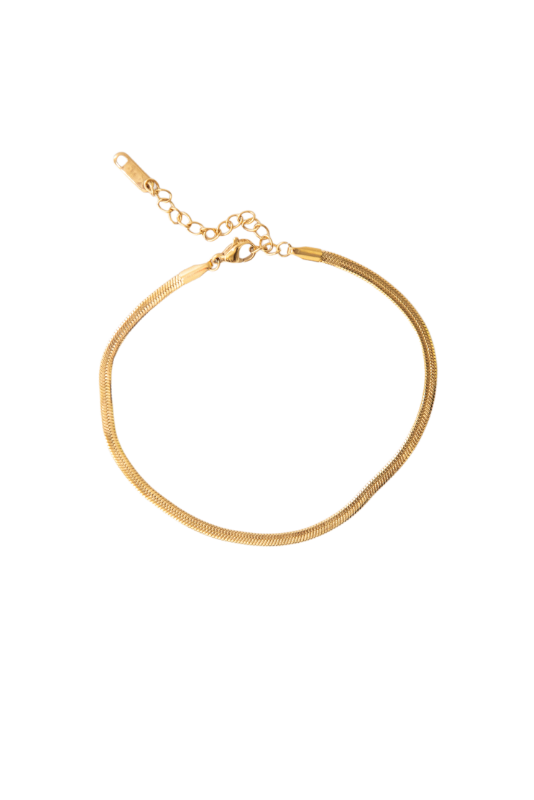 The Emilia anklet is a stunning piece of jewelry that is sure to impress.