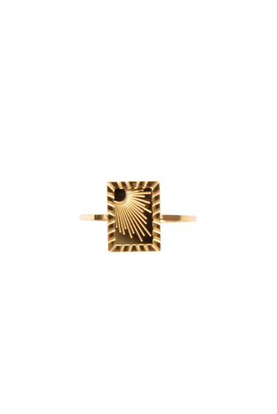 sunshine to your look with our stunning Etta gold-plated ring.
