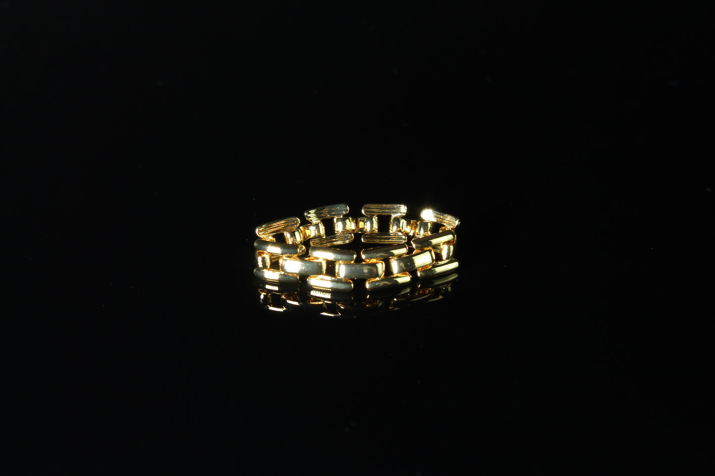 Elliana Link Ring