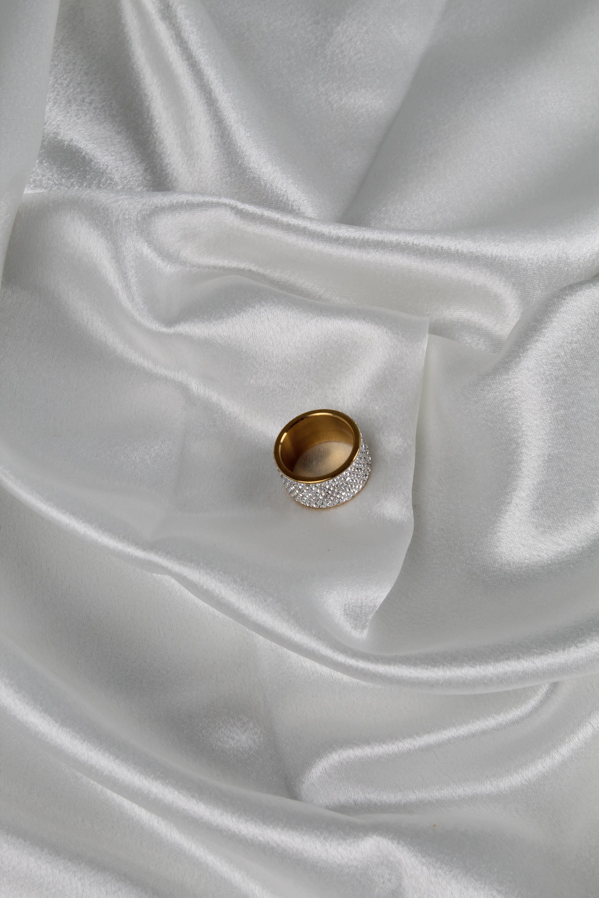 Luxurious 14kt gold plating