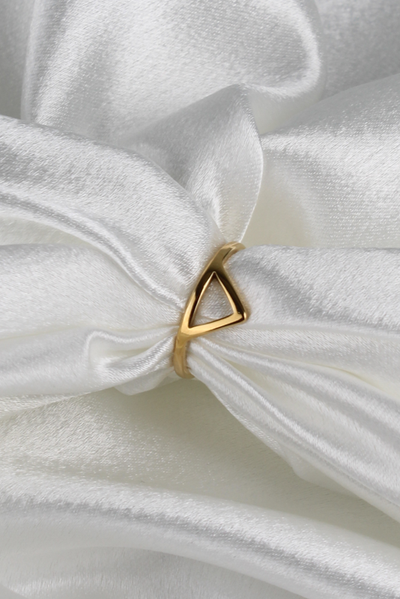 Isla Ring is a must-have for anyone who appreciates fashion and style. I
