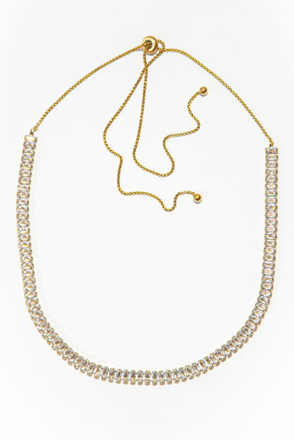 Looking for a show-stopping piece of jewelry that's both timeless and elegant? Look no further than the Milan Baguette Chain.