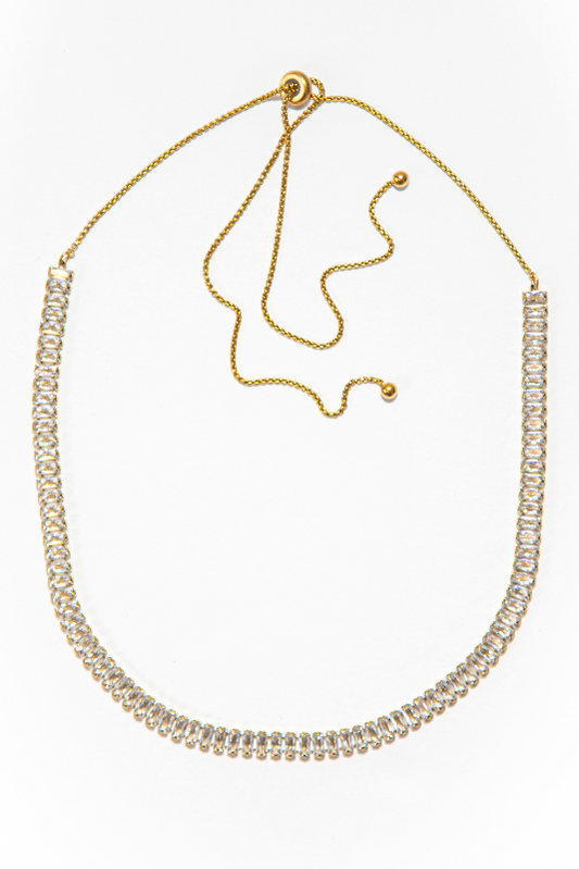 Looking for a show-stopping piece of jewelry that's both timeless and elegant? Look no further than the Milan Baguette Chain.