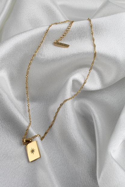 Stella Necklace